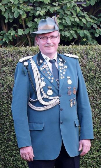 Norbert Ovelgönne - Oberst